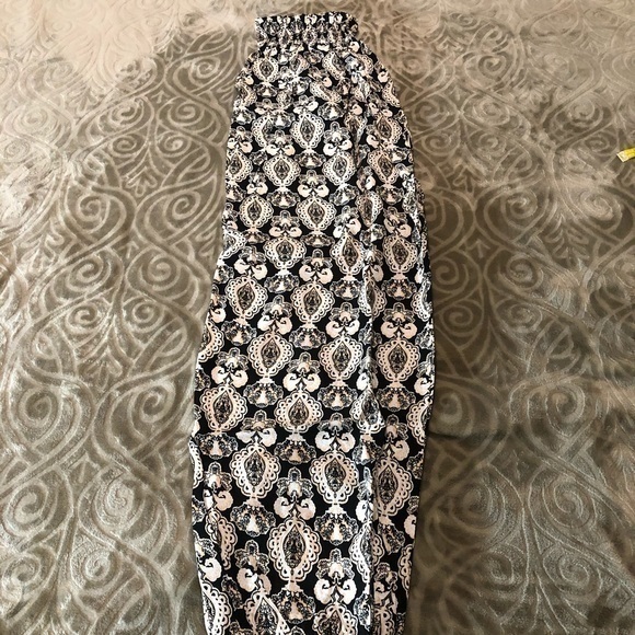 Womenβs Harem Pants - Elephant Prints - Picture 6 of 7